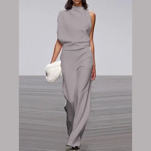 aria stylish women's jumpsuit with crew neck and wide leg for casual outings